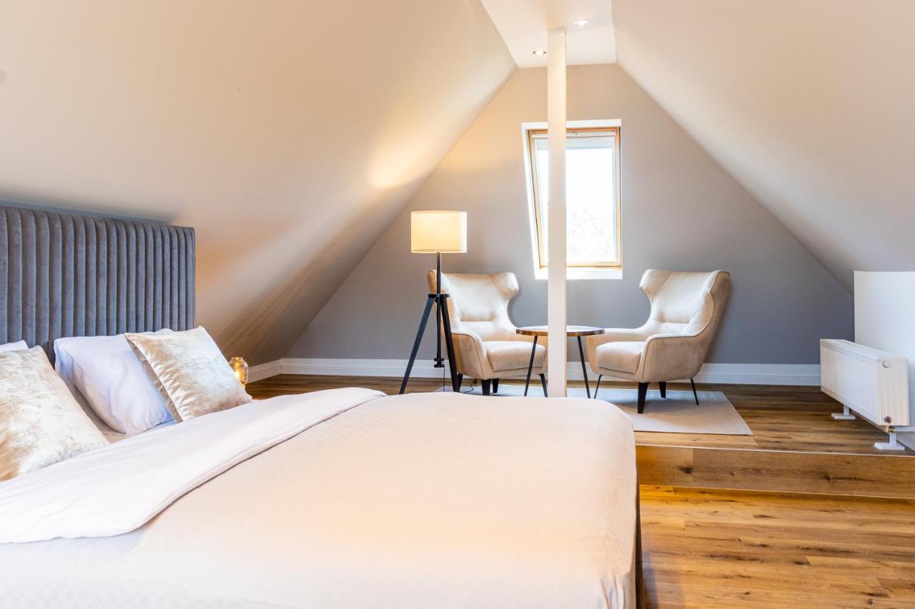 Moderne Maisonette Ferienwohnung Mit Gartenzugang, Nur 7 Gehminuten Zum Strand, Parkplatz & Fahrradunterstellplatz Шарбойц Екстер'єр фото